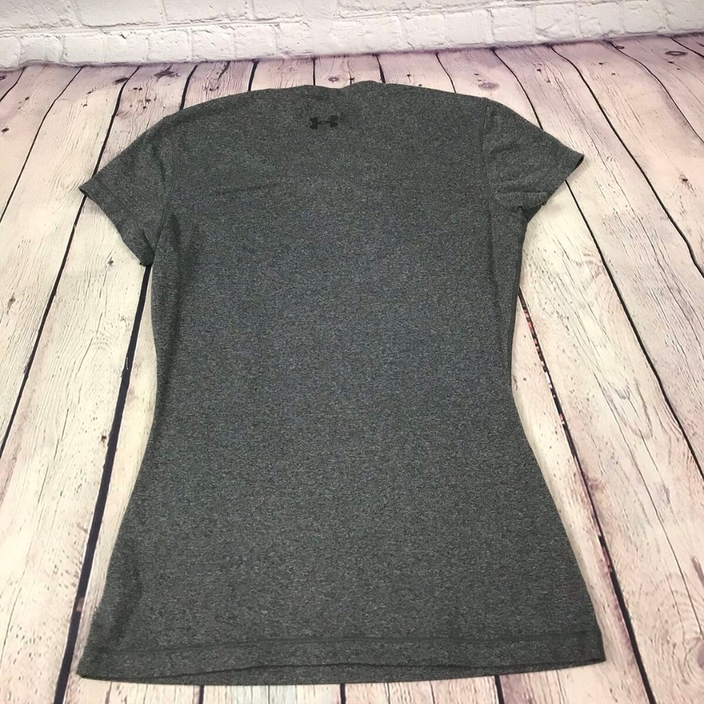 Under Armour Fitted Gray Tee Short Sleeve Tshirt - Picture 4 of 5